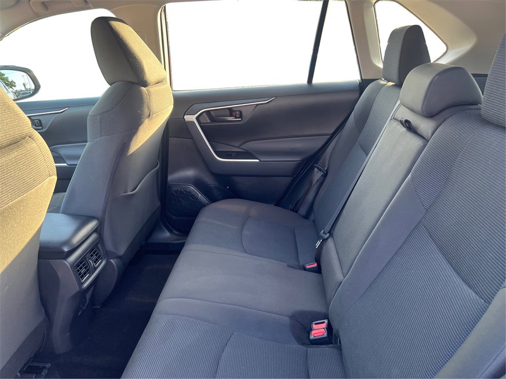 Used 2024 Toyota RAV4 LE image 10