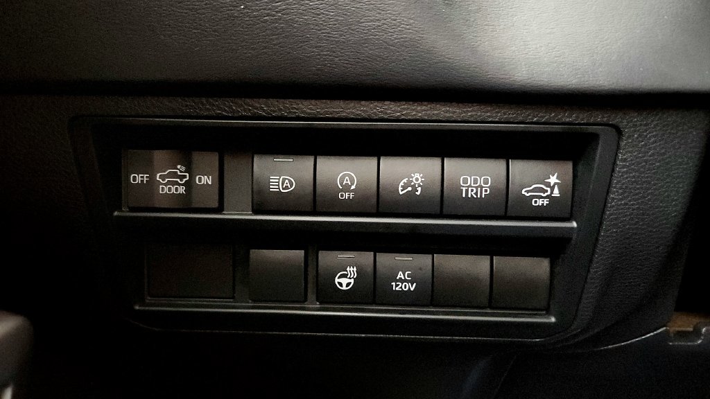 Certified 2022 Toyota Tundra Platinum AWD/4WD image 32