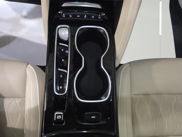 Used 2023 Buick Envision Avenir AWD/4WD image 21