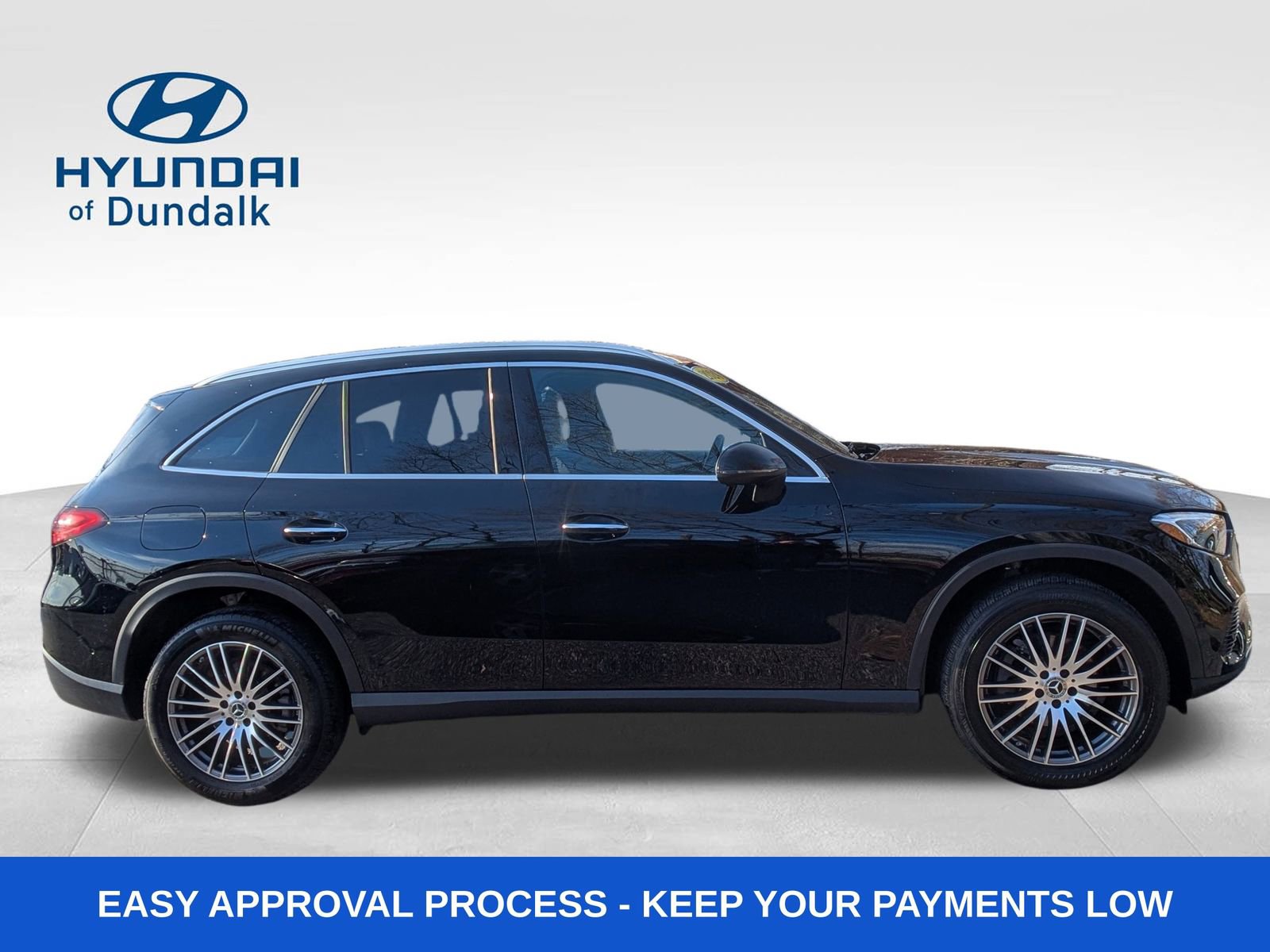 Used 2024 Mercedes-Benz GLC 300 4MATIC image 6