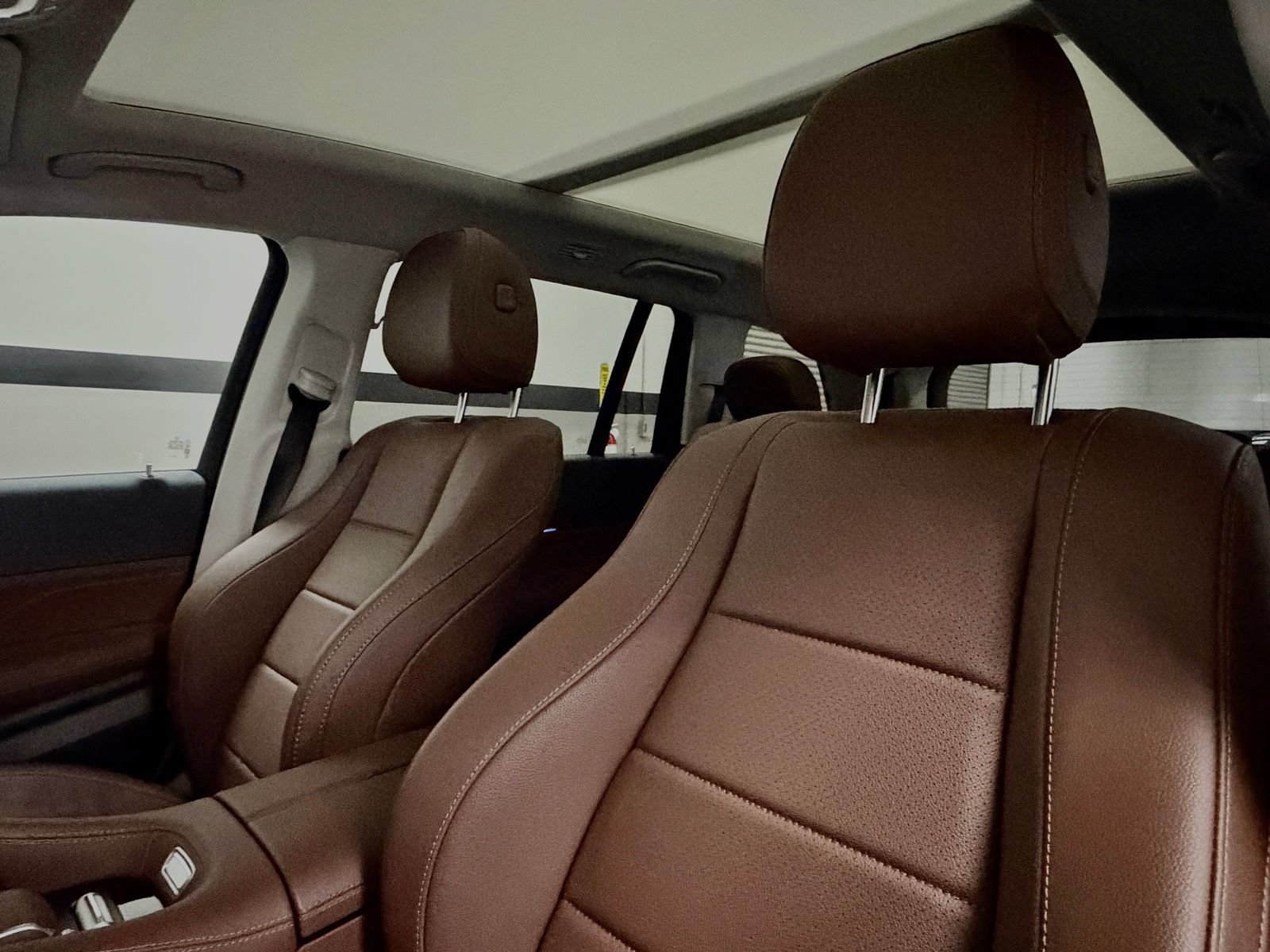 Used 2026 Mercedes-Benz GLS 450 4MATIC image 23