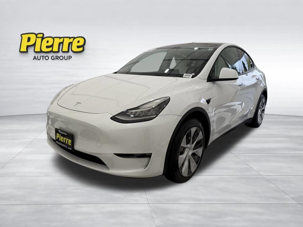 Used 2021 Tesla Model Y Long Range AWD/4WD image 1