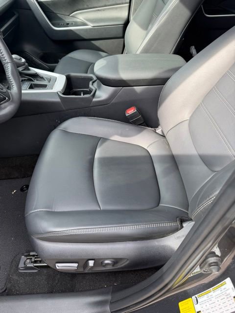 Used 2024 Toyota RAV4 XLE Premium FWD image 5