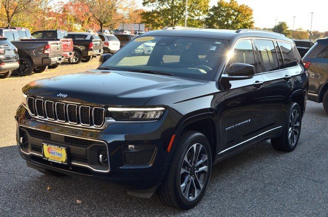 Used 2023 Jeep Grand Cherokee L Overland image 4