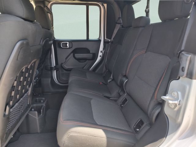 Used 2023 Jeep Gladiator Mojave w/ Cold Weather Group AWD/4WD image 29