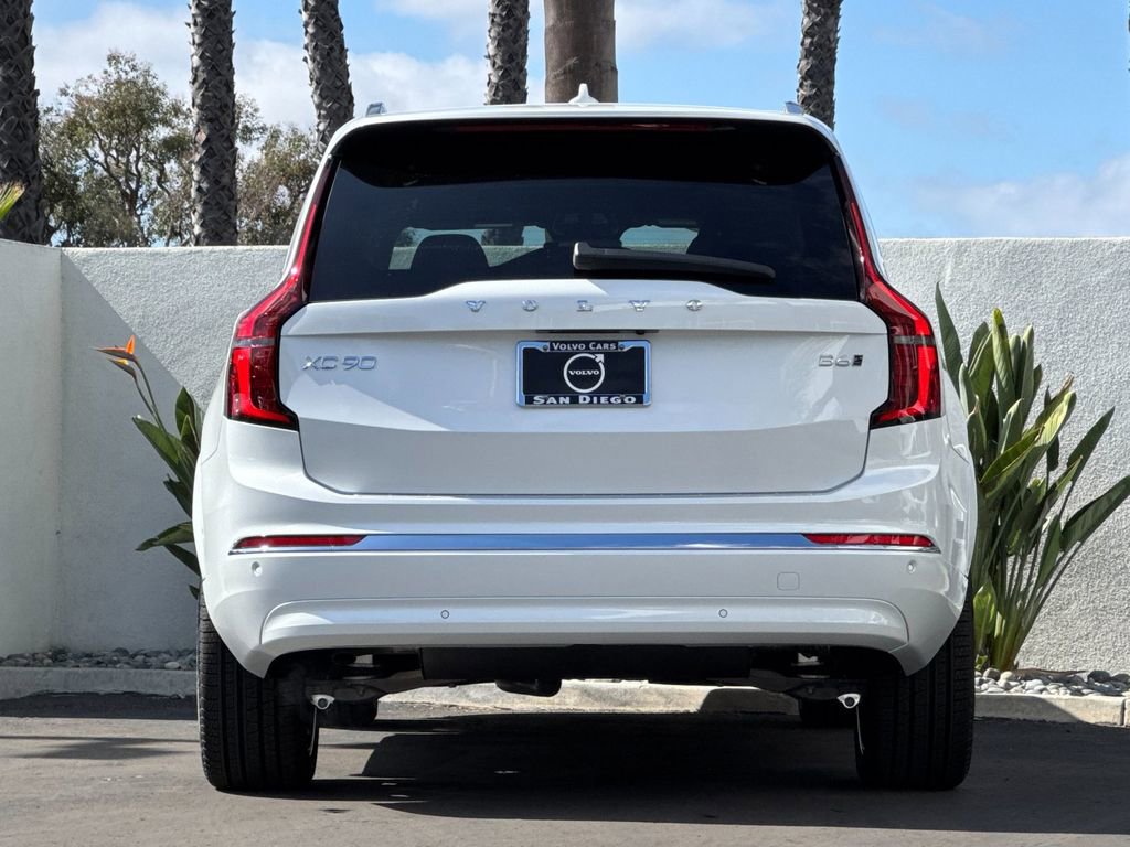 New 2026 Volvo XC90 B6 Plus w/ Protection Package Premier image 4