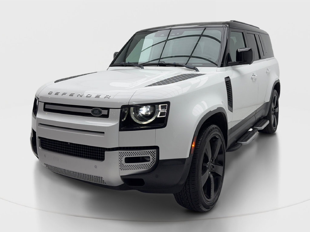 Used 2023 Land Rover Defender 130 SE AWD/4WD image 5