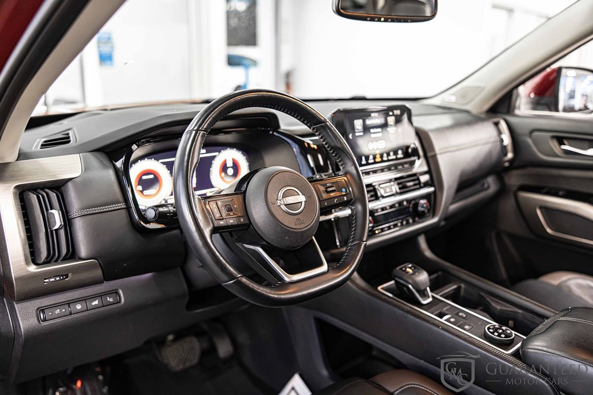Used 2022 Nissan Pathfinder Platinum w/ Cargo Package image 20