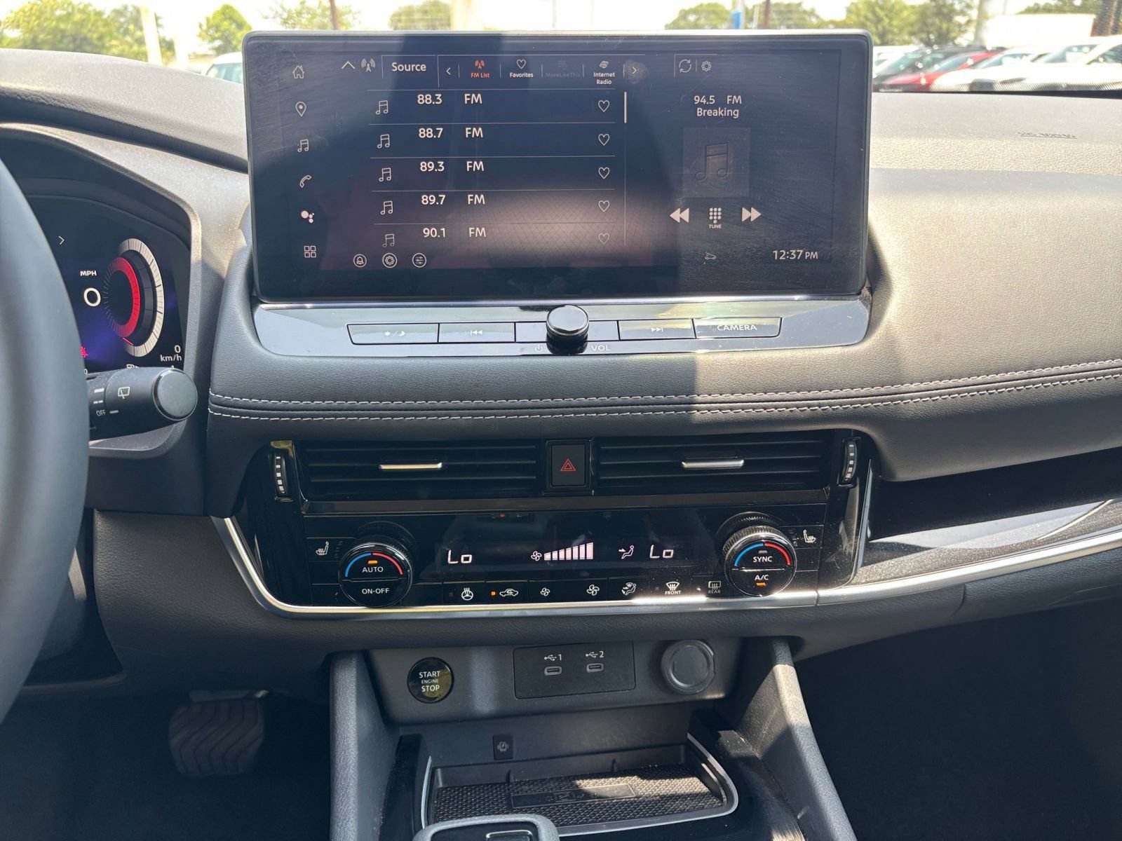 Used 2026 Nissan Rogue SL FWD image 17