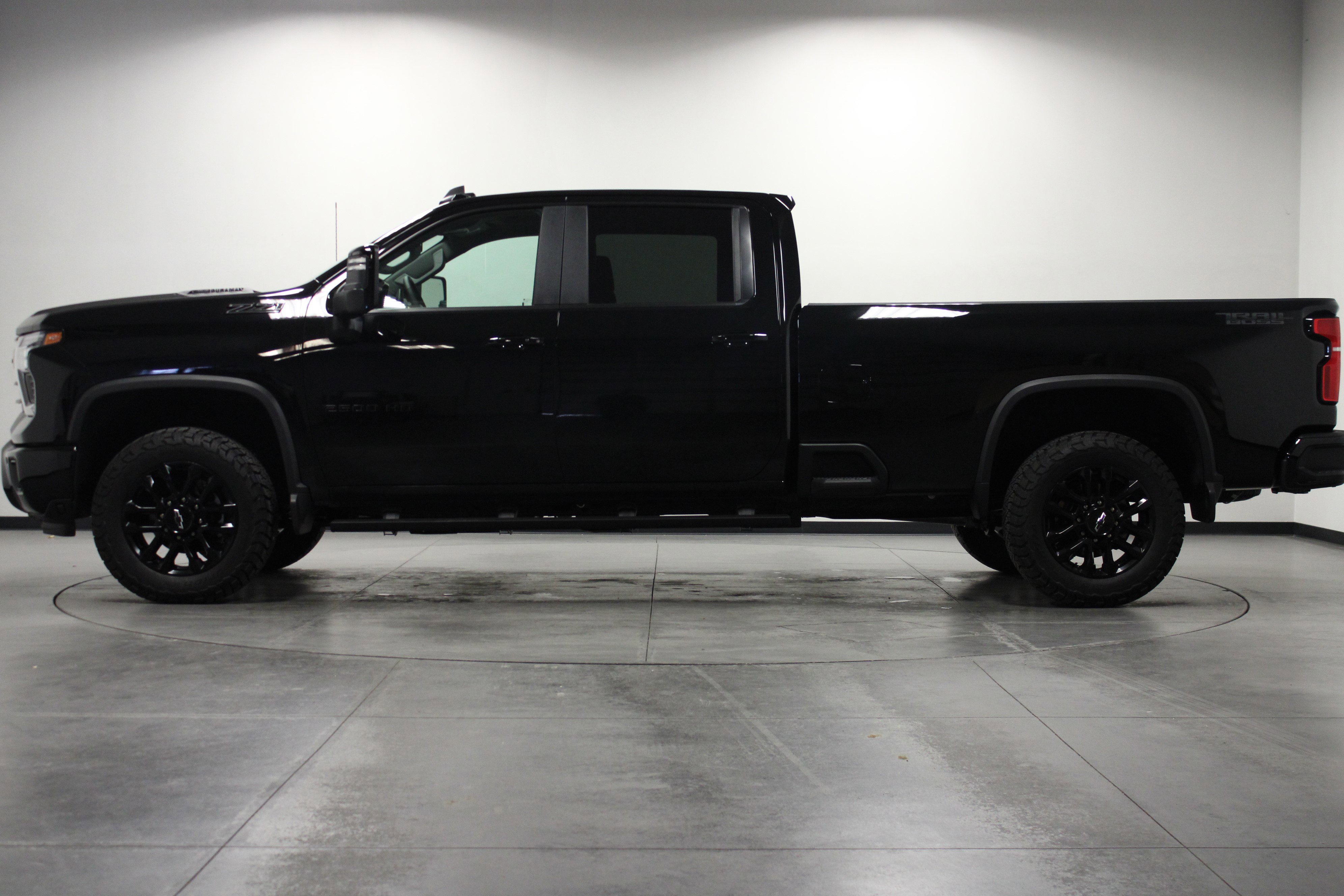 Used 2025 Chevrolet Silverado 2500 LT image 7