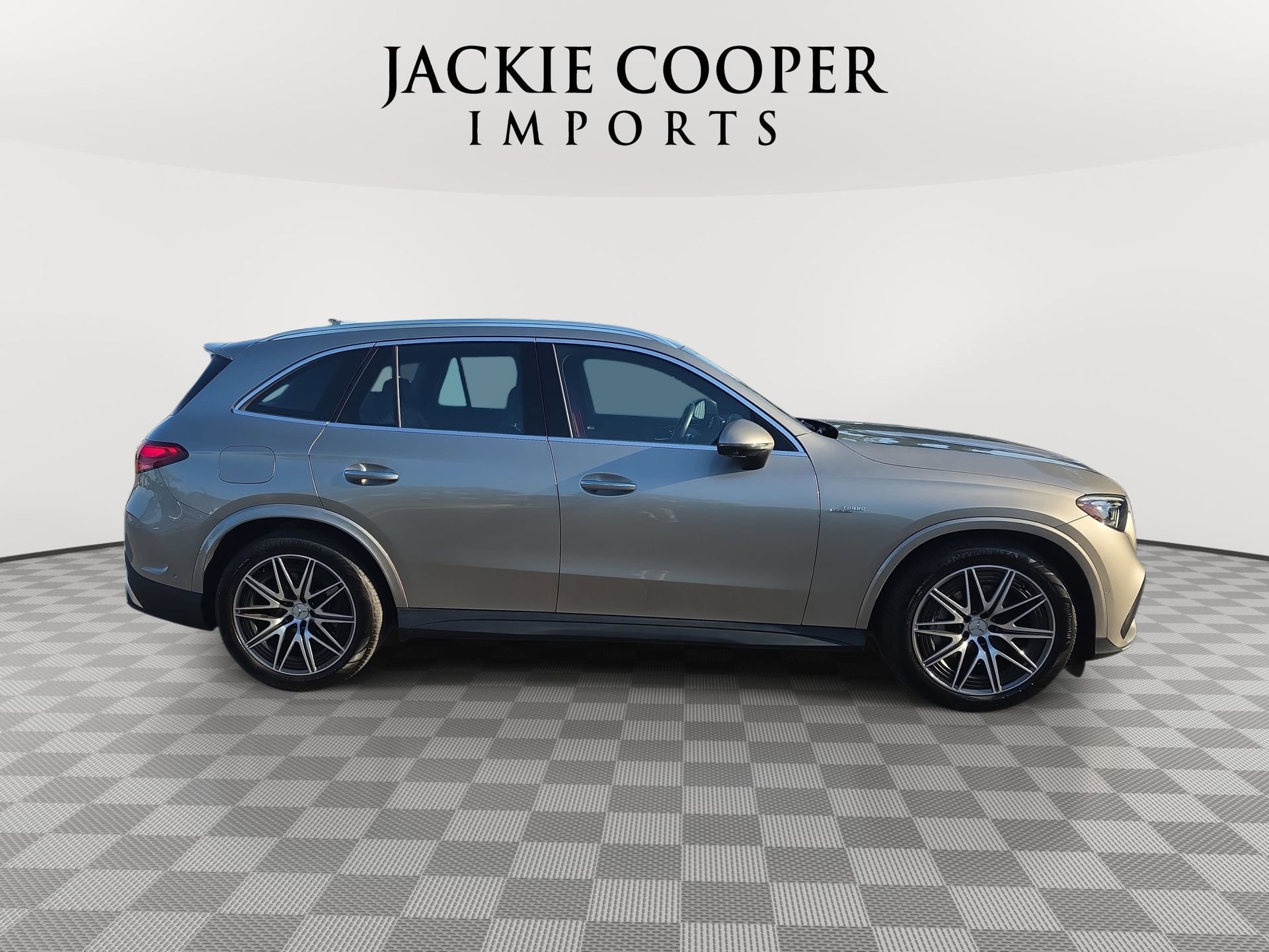 Certified 2024 Mercedes-Benz GLC 43 AMG 4MATIC image 4