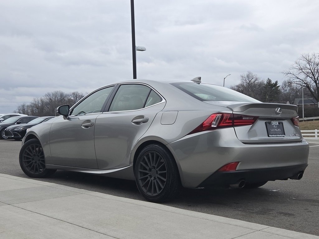 Used 2016 Lexus IS 300 AWD w/ Premium Package image 22