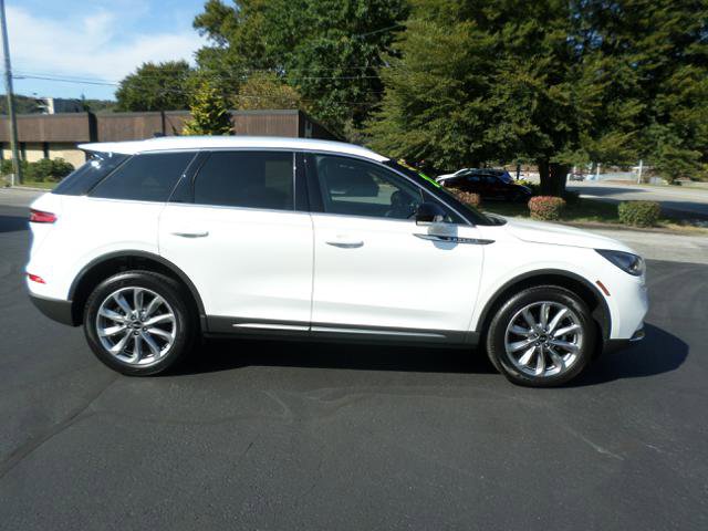 Used 2022 Lincoln Corsair AWD w/ Premium Package image 8