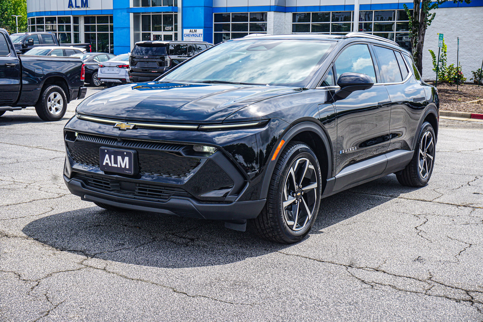 New 2026 Chevrolet Equinox EV LT FWD image 3
