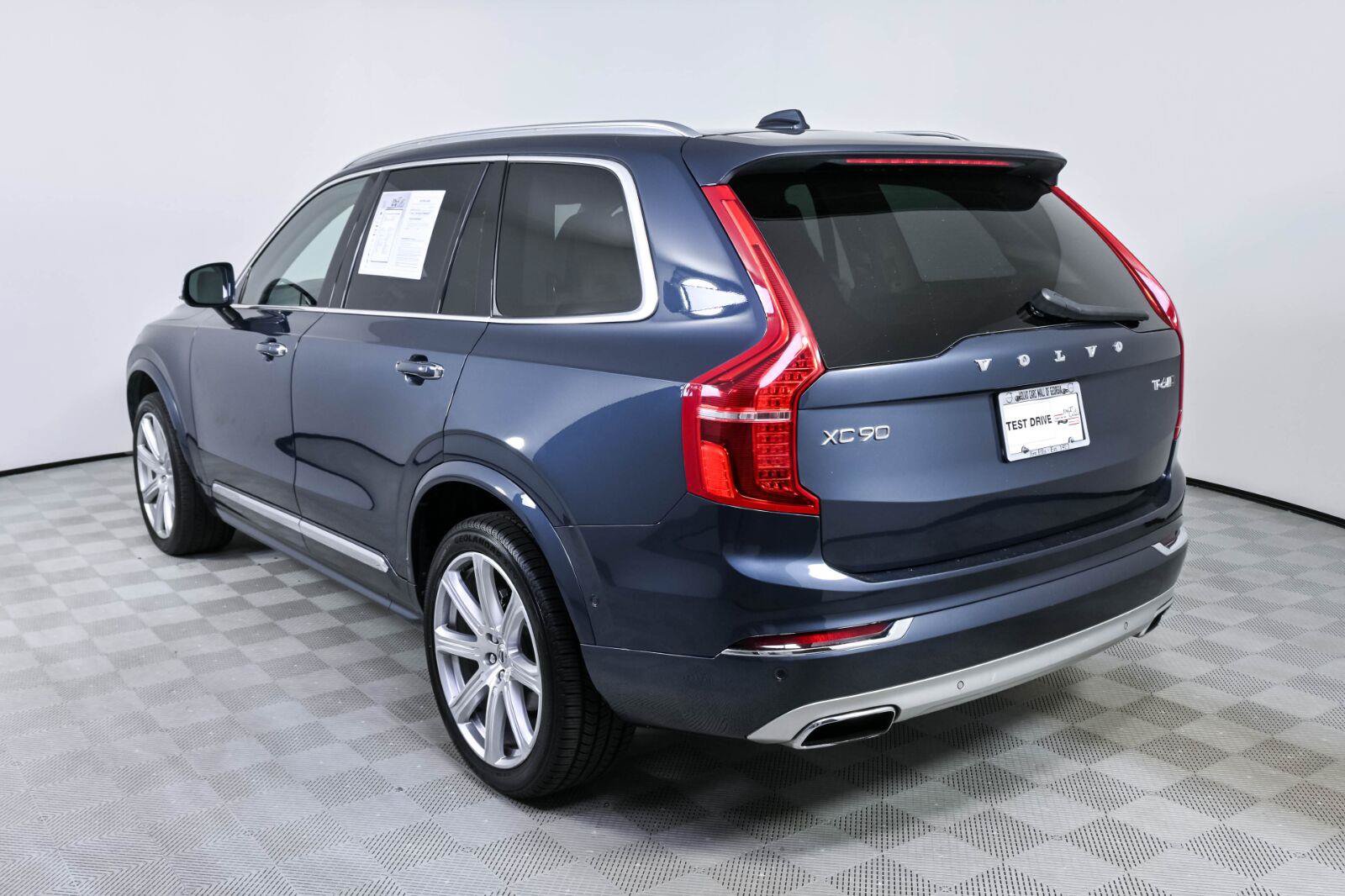 Used 2019 Volvo XC90 T6 Inscription w/ Luxury Package AWD/4WD image 3