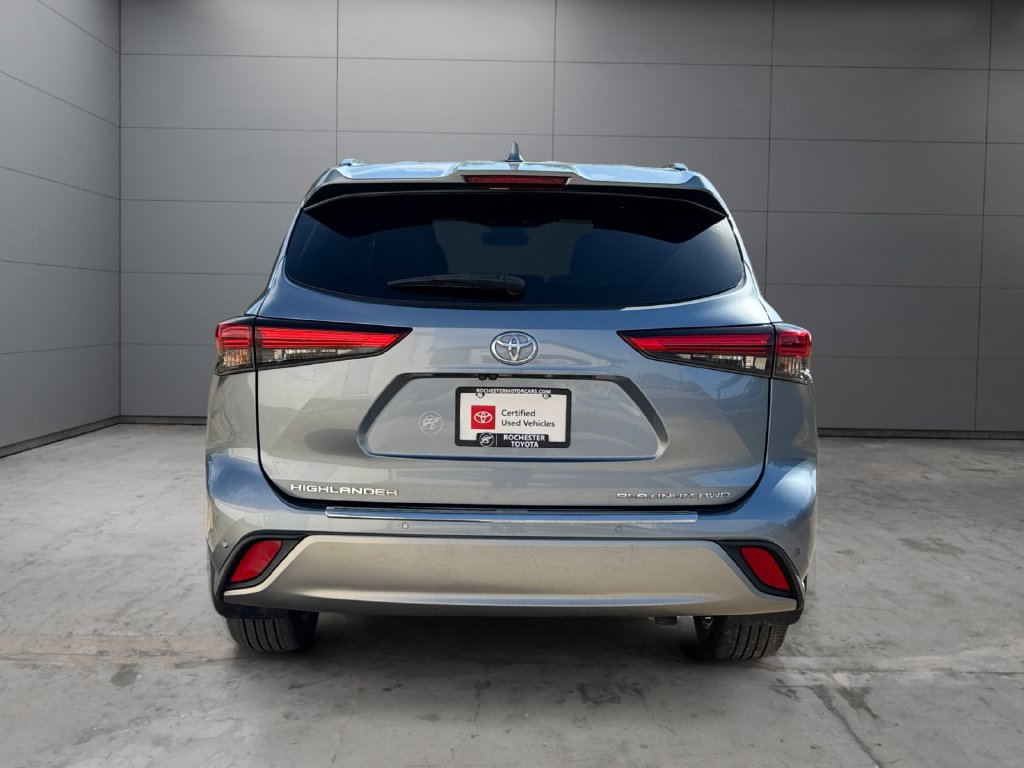 Certified 2020 Toyota Highlander Platinum AWD/4WD image 4