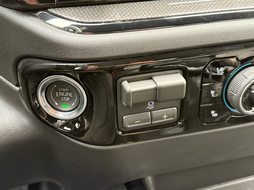 New 2026 Chevrolet Silverado 1500 ZR2 w/ LPO, Dark Essentials Package AWD/4WD image 20