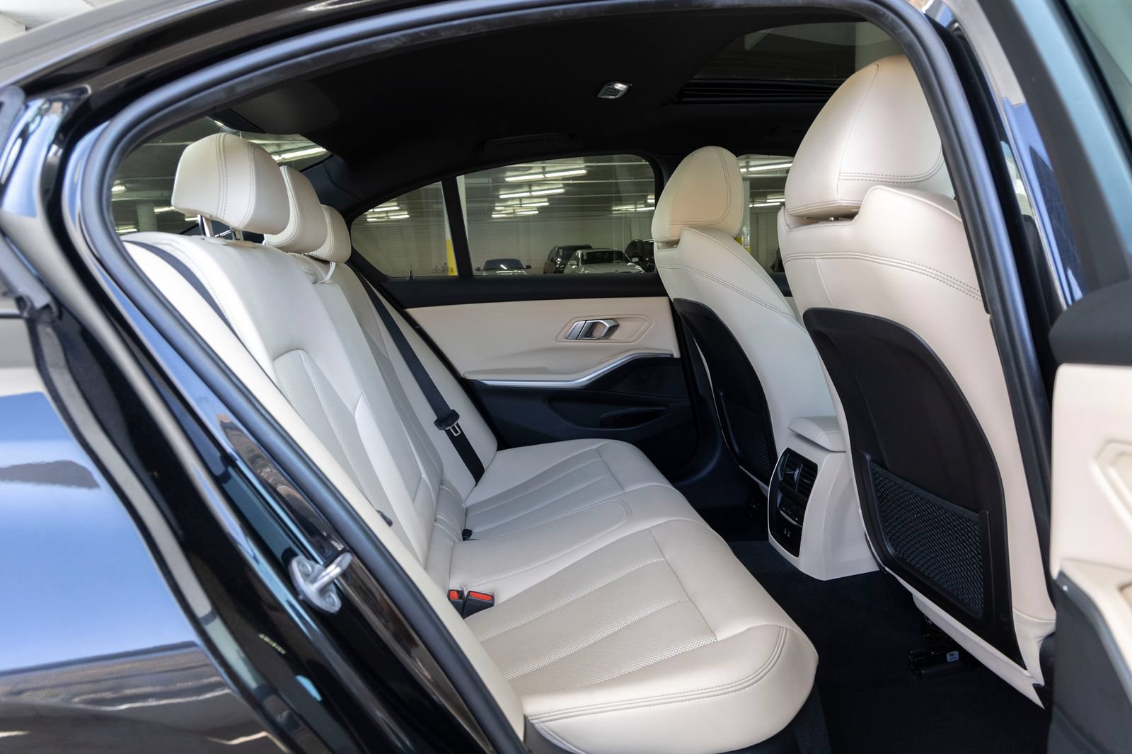 Certified 2023 BMW 330i Sedan w/ Parking Assistance Package RWD image 25