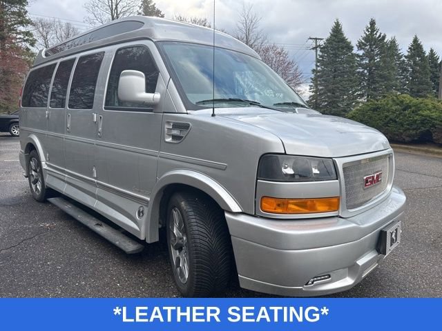 Used 2025 GMC Savana 2500 w/ Driver Convenience Package image 2