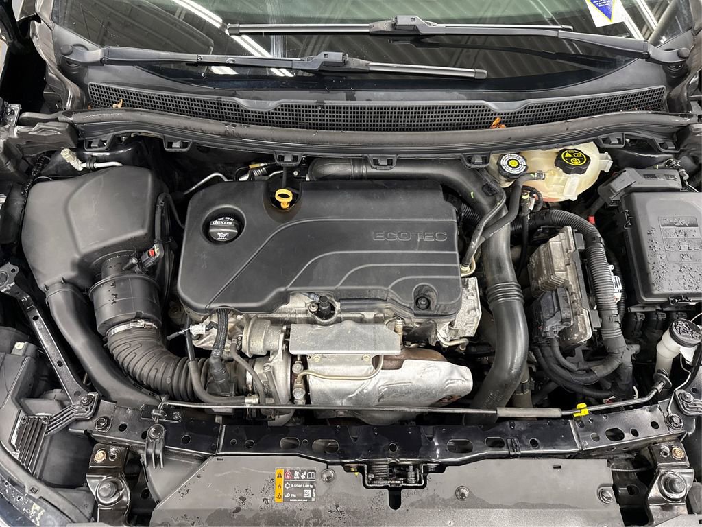 Used 2019 Chevrolet Cruze LS image 13
