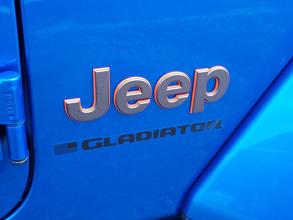 Used 2024 Jeep Gladiator Mojave AWD/4WD image 6