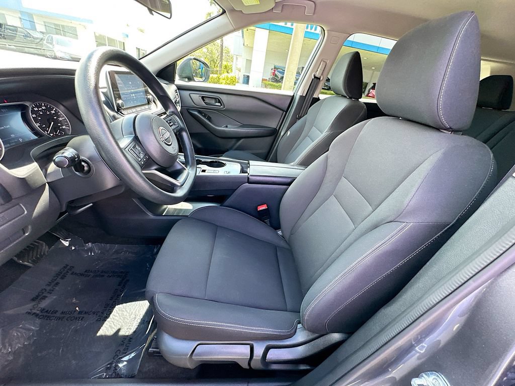 Used 2024 Nissan Rogue S FWD image 19