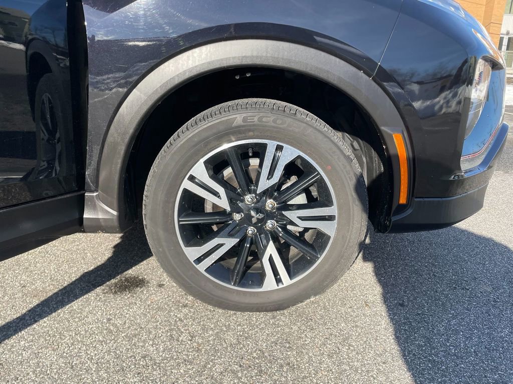 Used 2023 Mitsubishi Eclipse Cross SE image 30