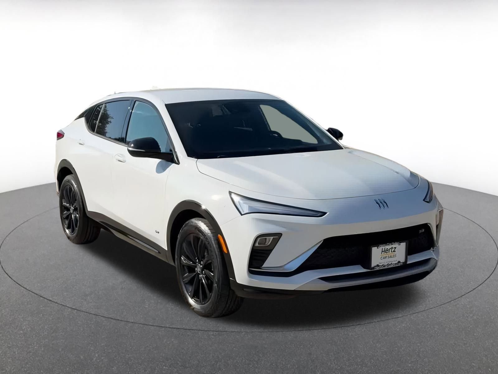 Used 2025 Buick Envista Sport Touring image 3