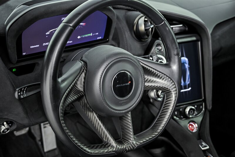 Used 2018 McLaren 720S RWD image 29
