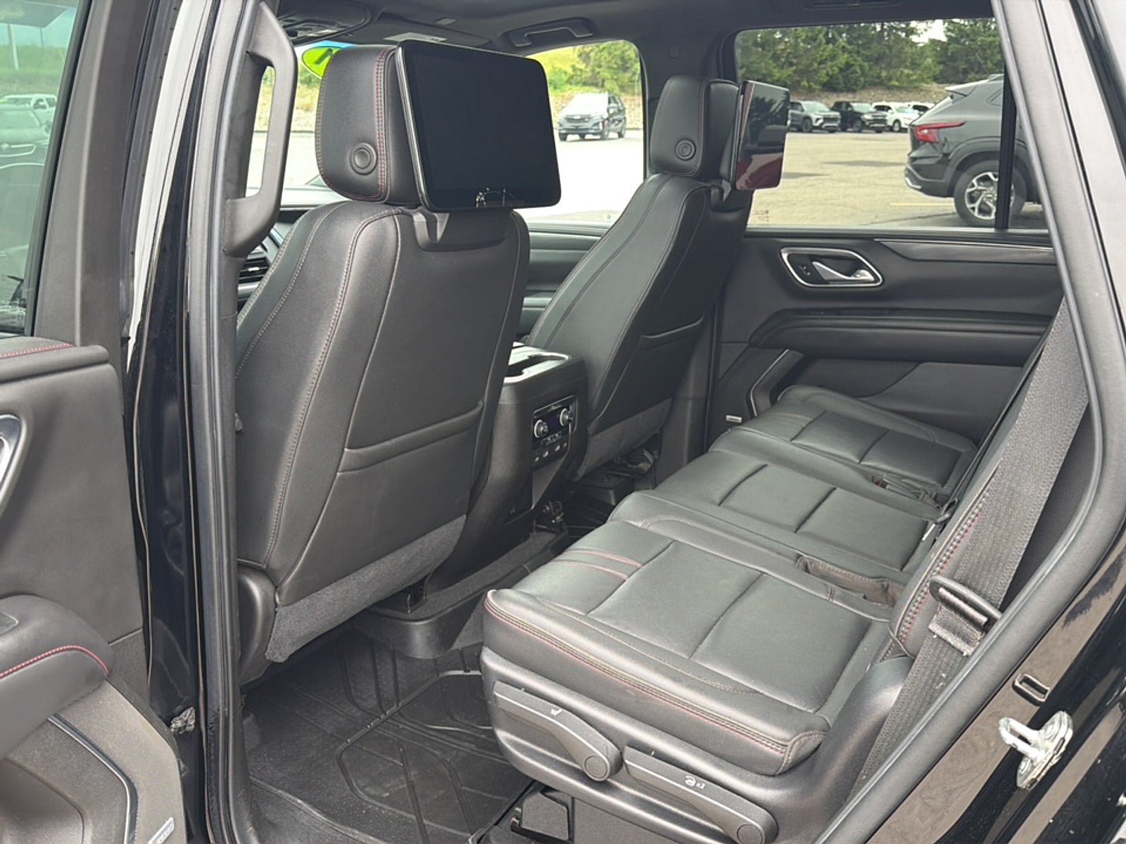 Used 2021 Chevrolet Tahoe RST w/ Rear Media and Nav Package AWD/4WD image 16