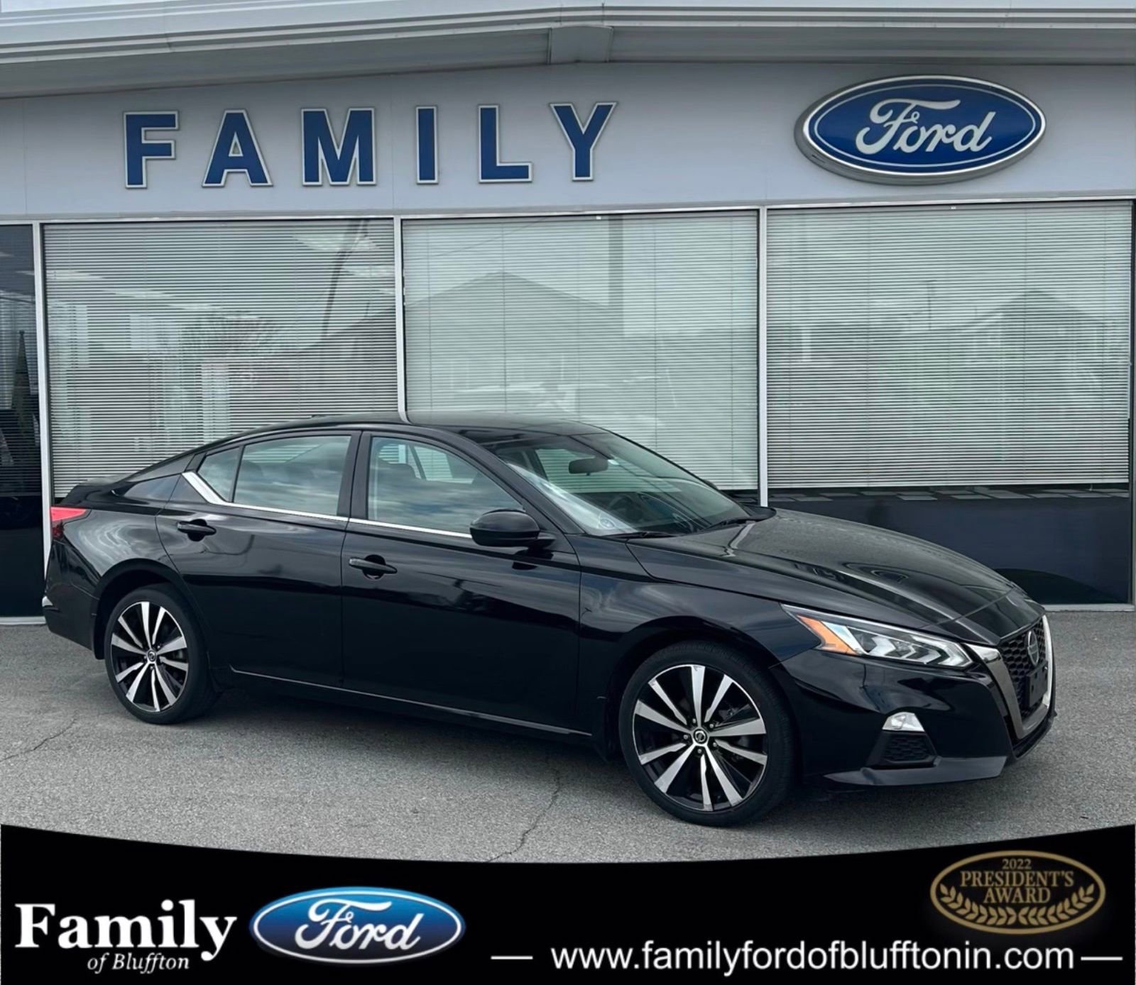 Used 2022 Nissan Altima 2.5 SR AWD/4WD image 1