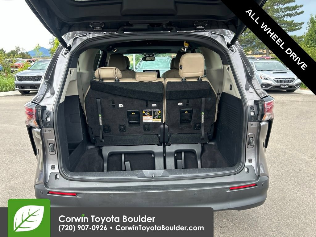 Used 2023 Toyota Sienna XLE w/ XLE Plus Package AWD/4WD image 16