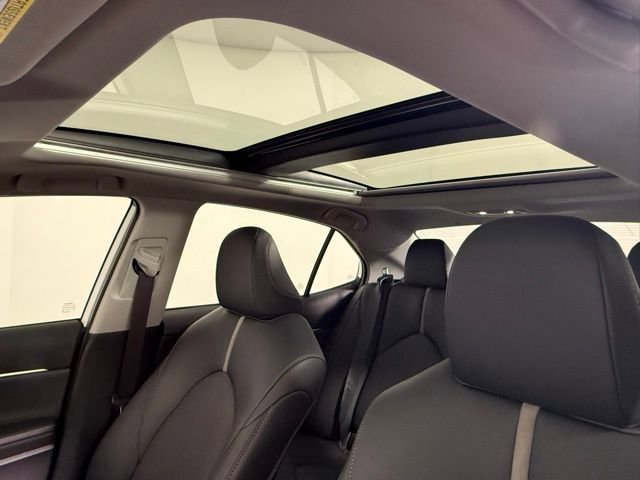 Used 2024 Toyota Camry XSE image 31