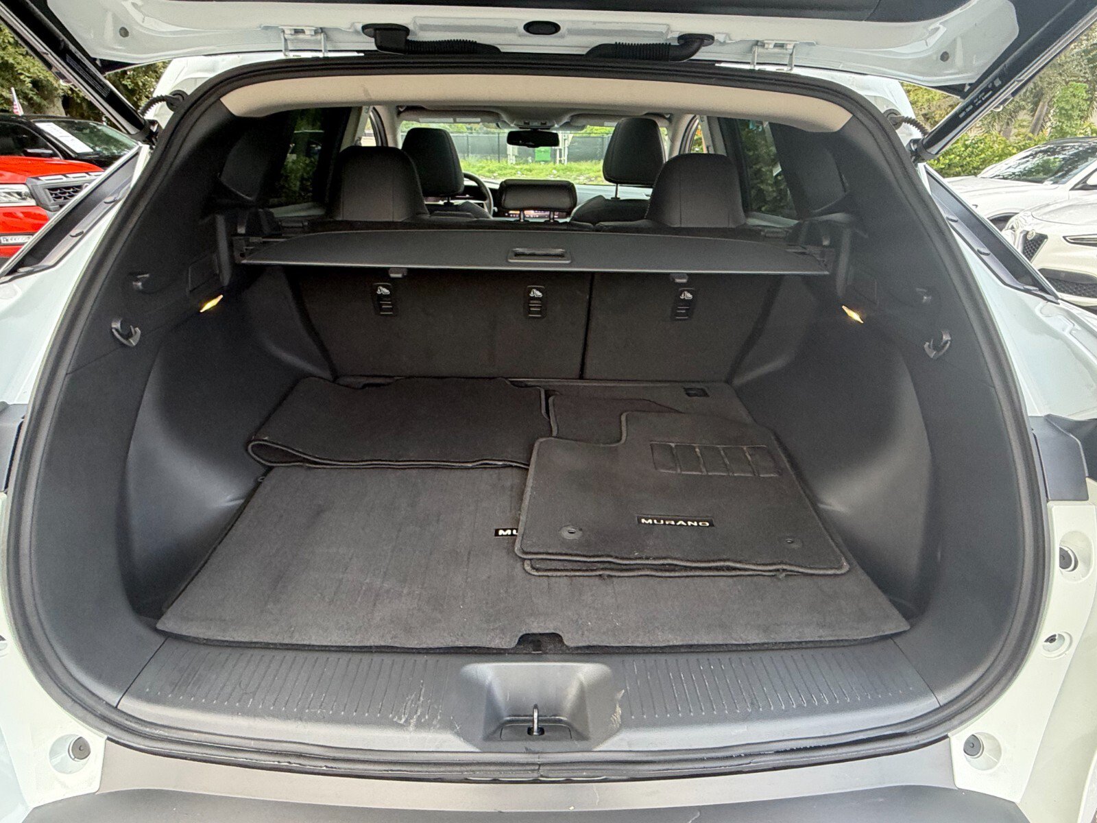Certified 2025 Nissan Murano SL w/ Cargo Package AWD/4WD image 14