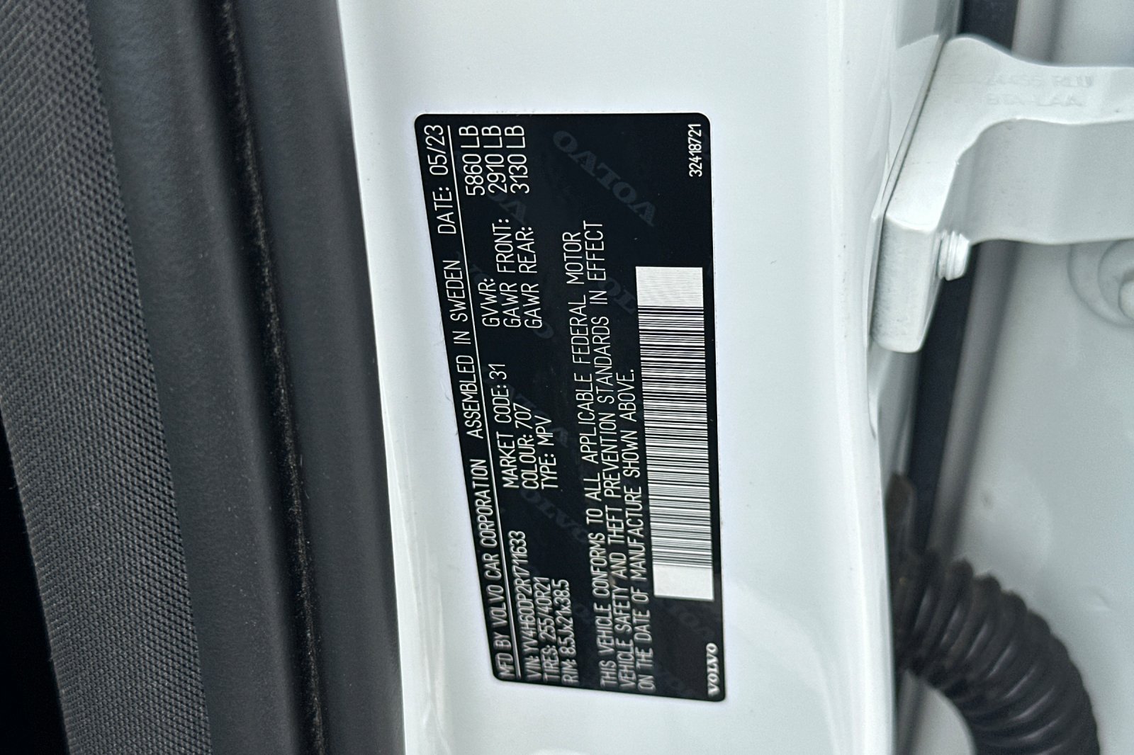 Certified 2024 Volvo XC60 T8 Polestar AWD/4WD image 37