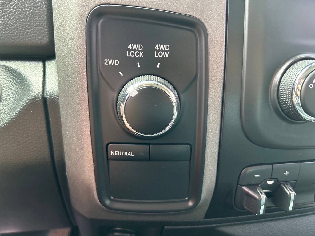 Used 2017 RAM 2500 ST AWD/4WD image 18
