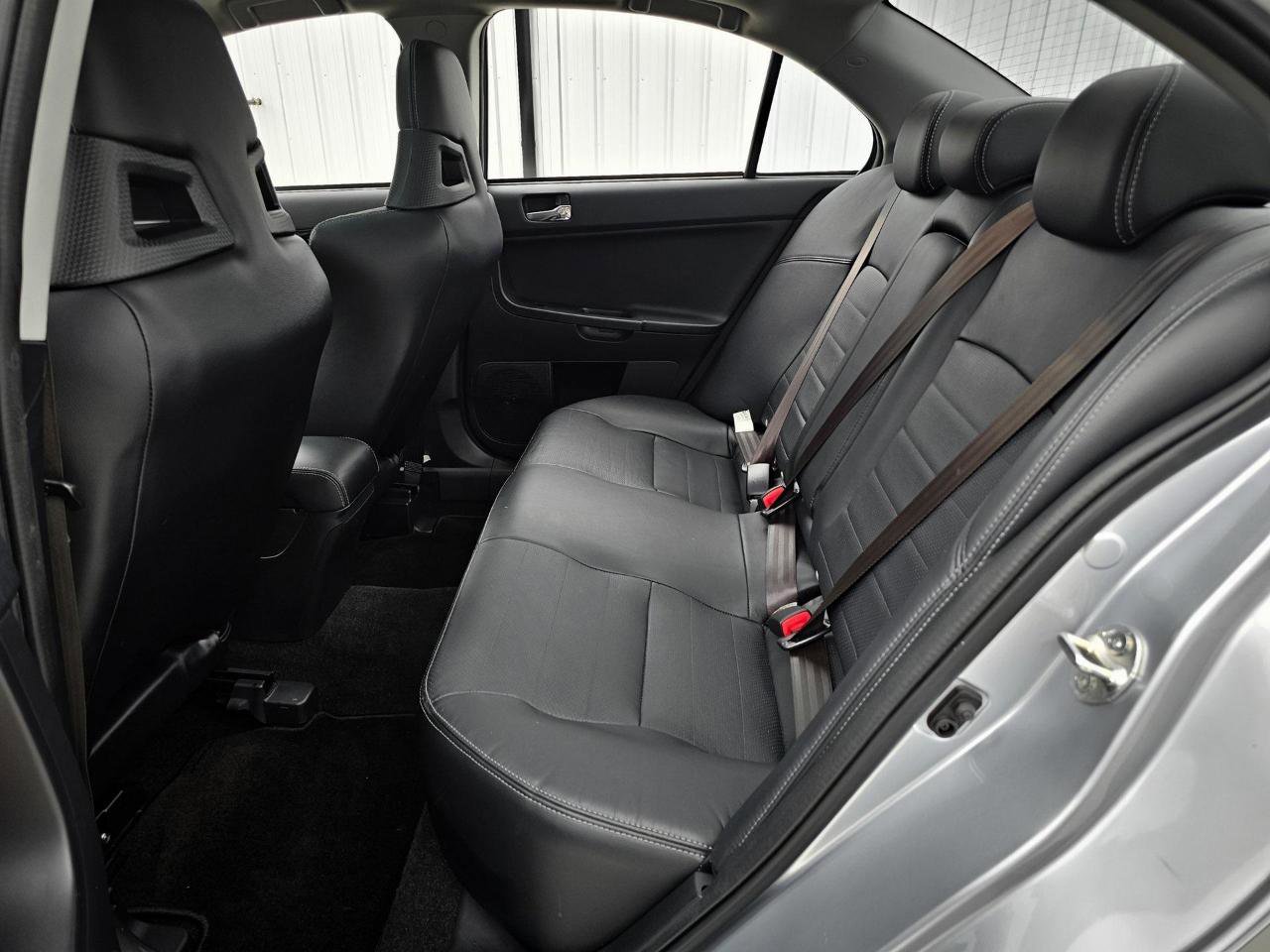 Used 2014 Mitsubishi Lancer Evolution GSR image 8