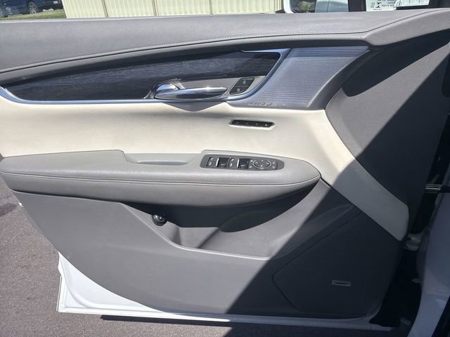 Used 2020 Cadillac XT6 Premium Luxury FWD image 22