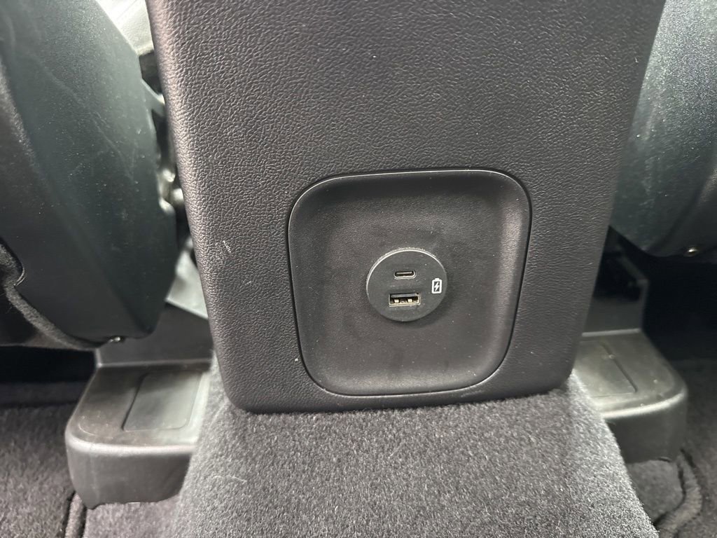 Used 2022 Ford Escape SEL w/ Technology Package image 18