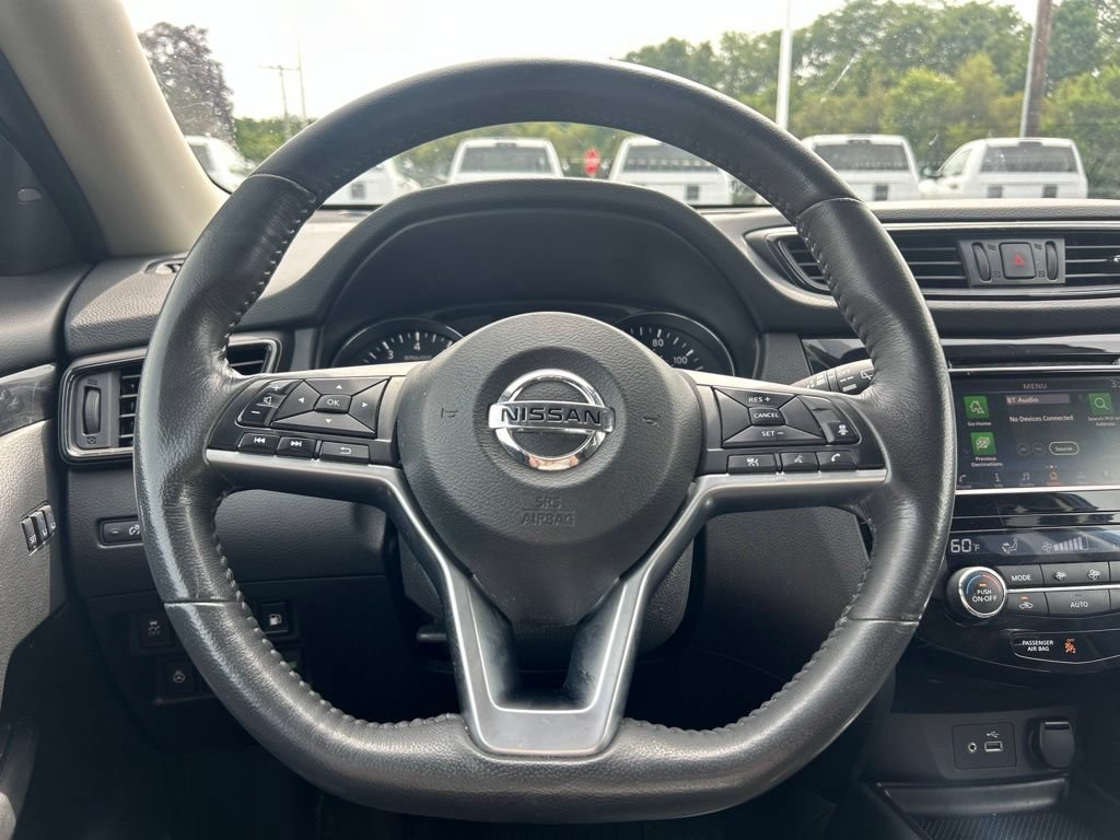 Used 2018 Nissan Rogue SV w/ Premium Package AWD/4WD image 10