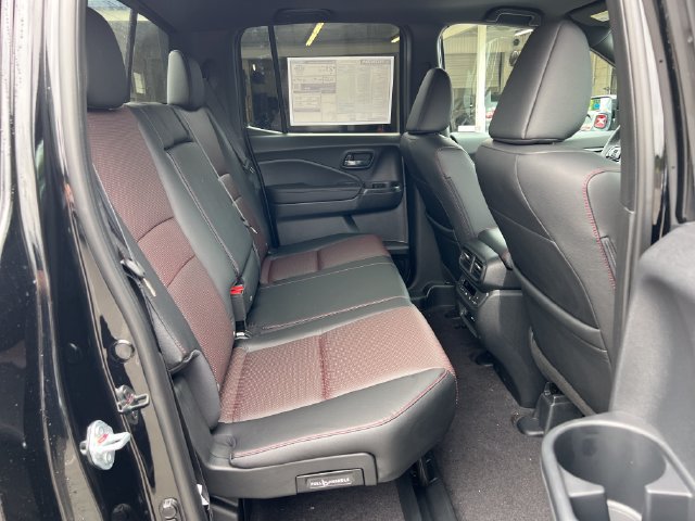 New 2026 Honda Ridgeline Black Edition image 11