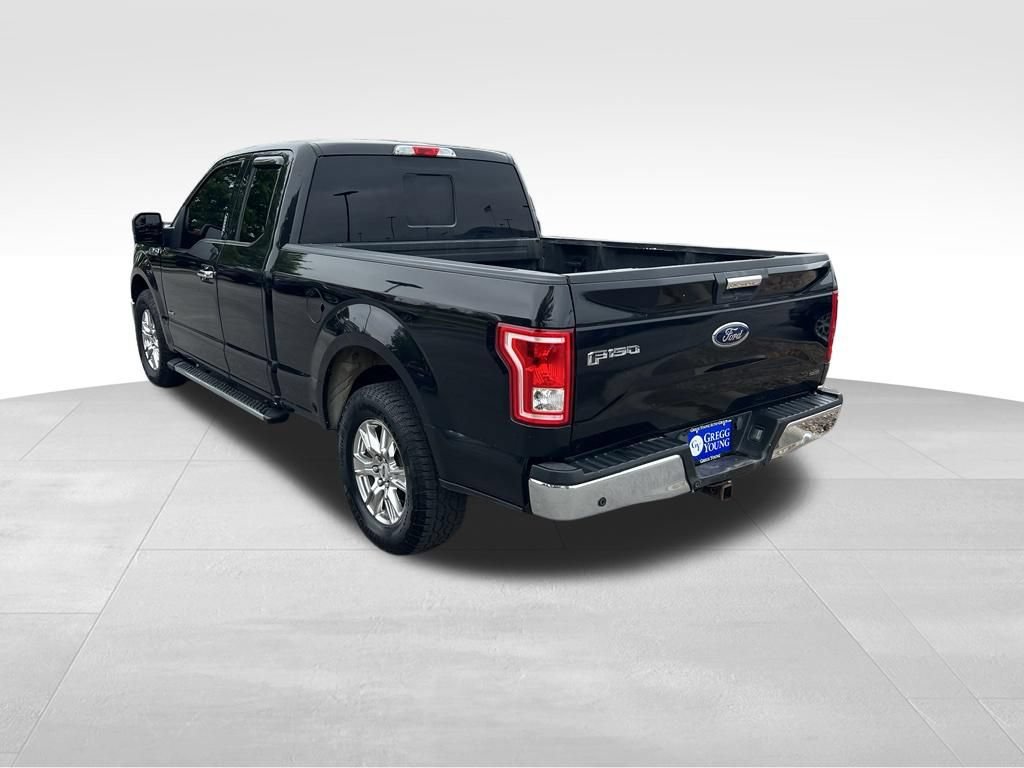 Used 2015 Ford F150 XLT w/ Equipment Group 302A Luxury RWD image 4