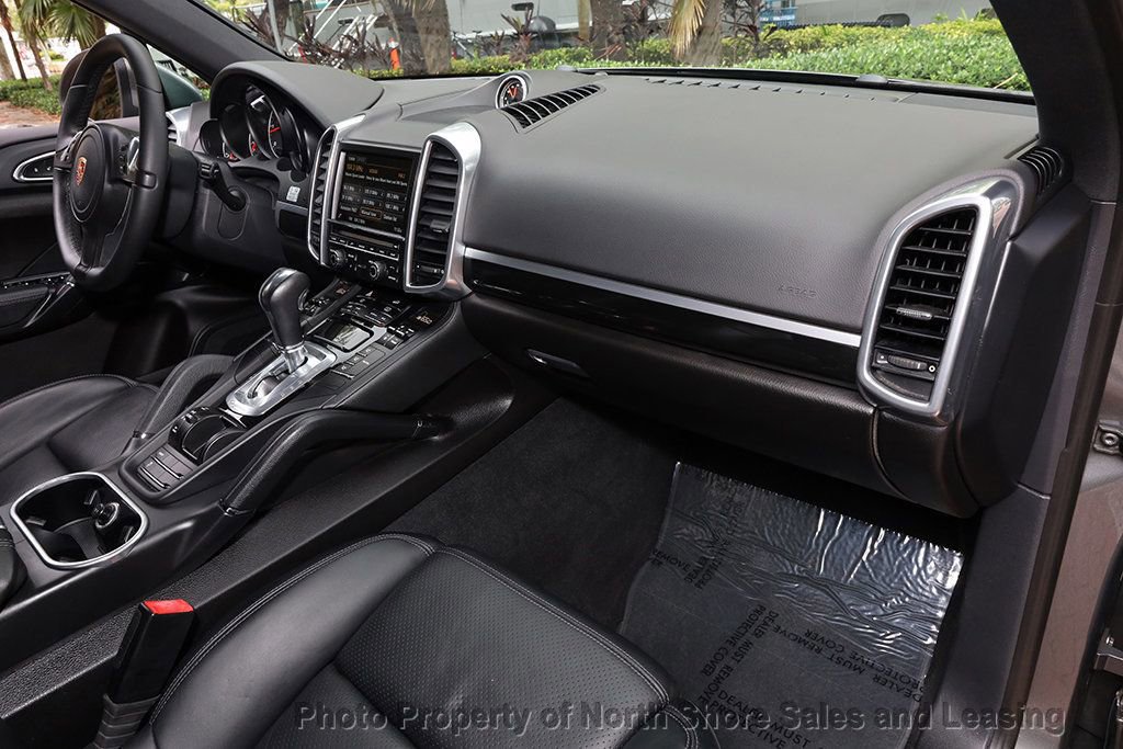 Used 2014 Porsche Cayenne Diesel AWD/4WD image 37