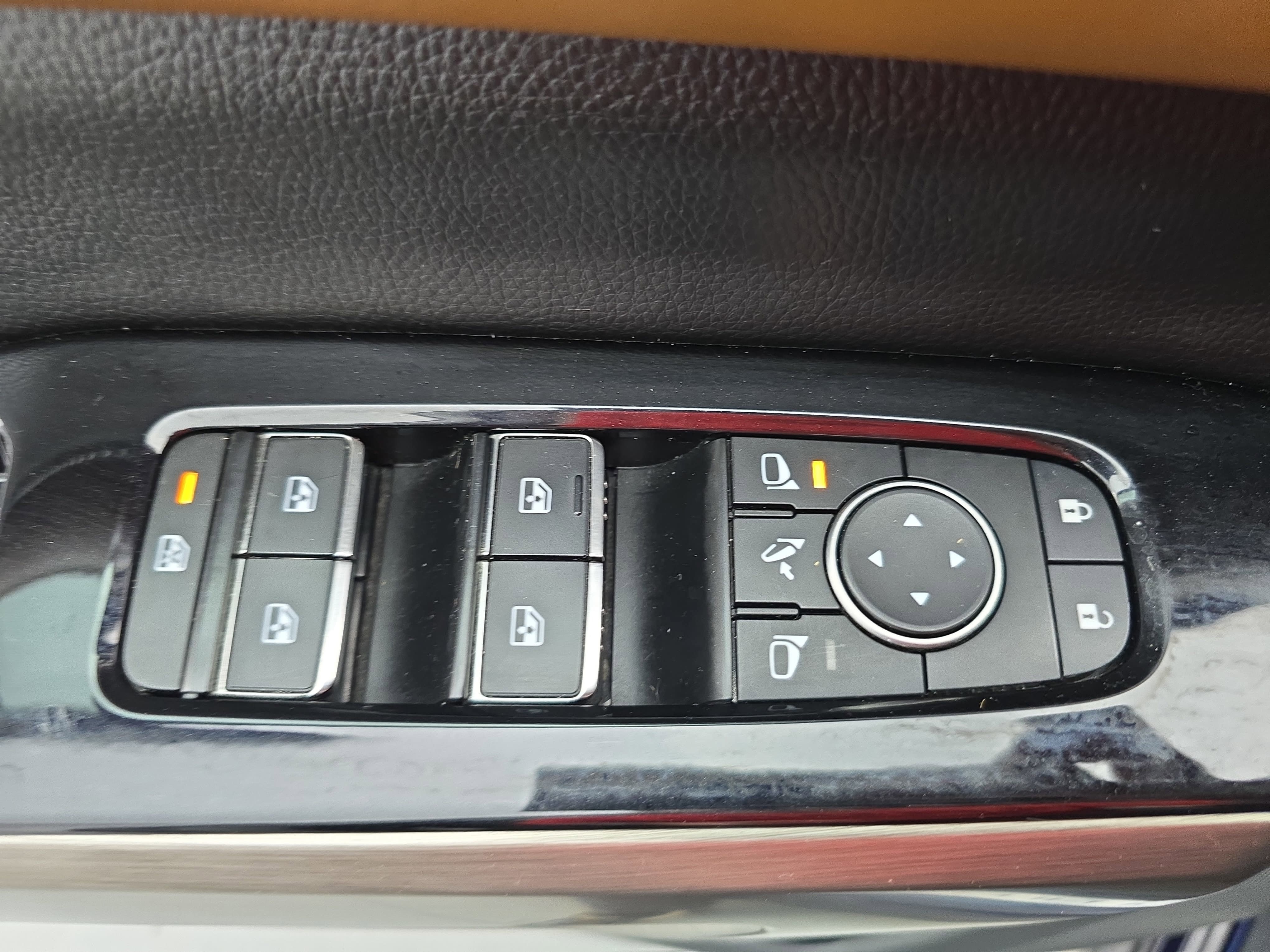 Certified 2023 Nissan Pathfinder Platinum w/ Cargo Package image 29