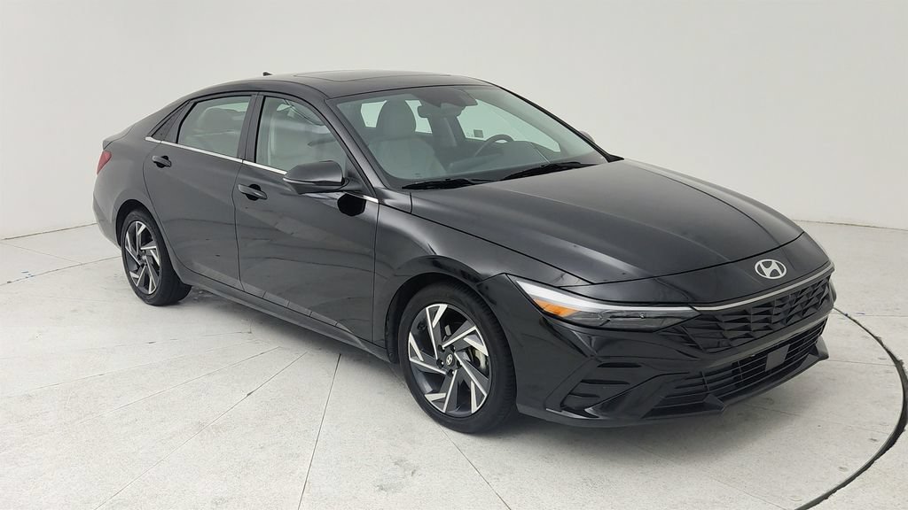 Used 2024 Hyundai Elantra Limited FWD image 1