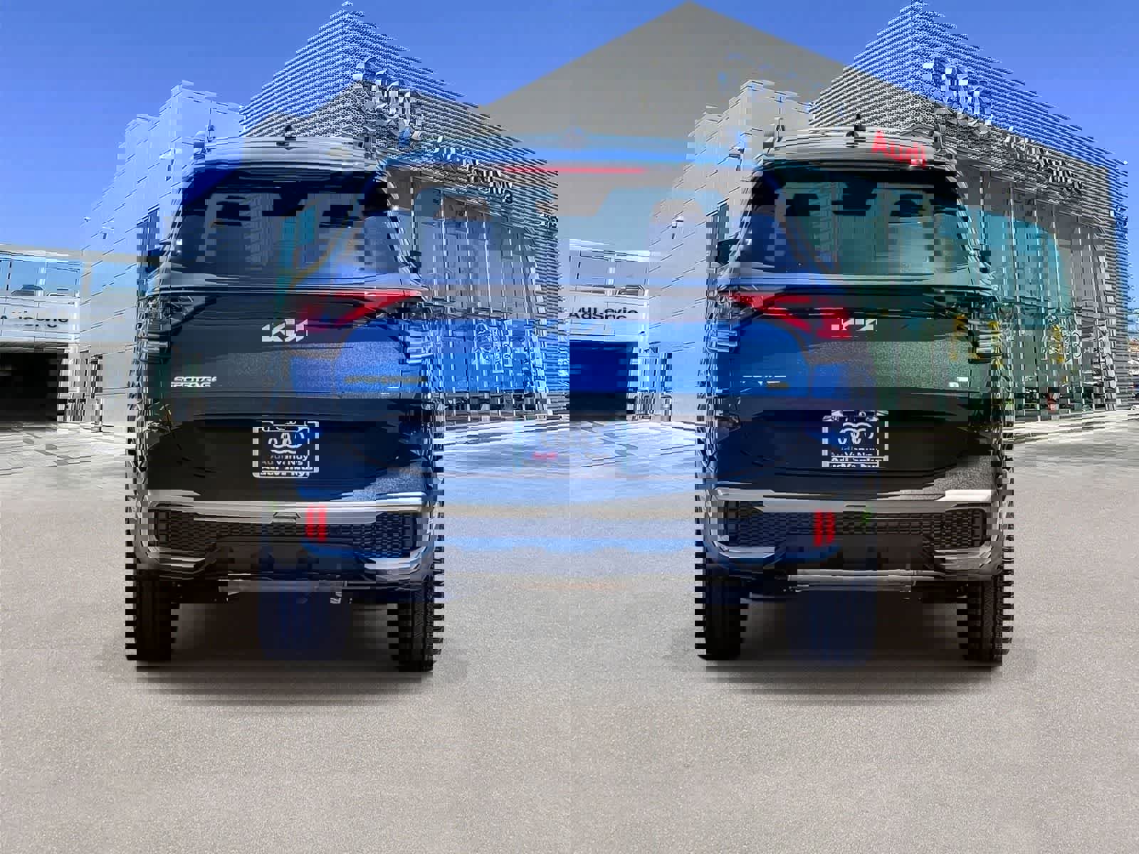 Used 2023 Kia Sportage X-Line AWD/4WD video 3