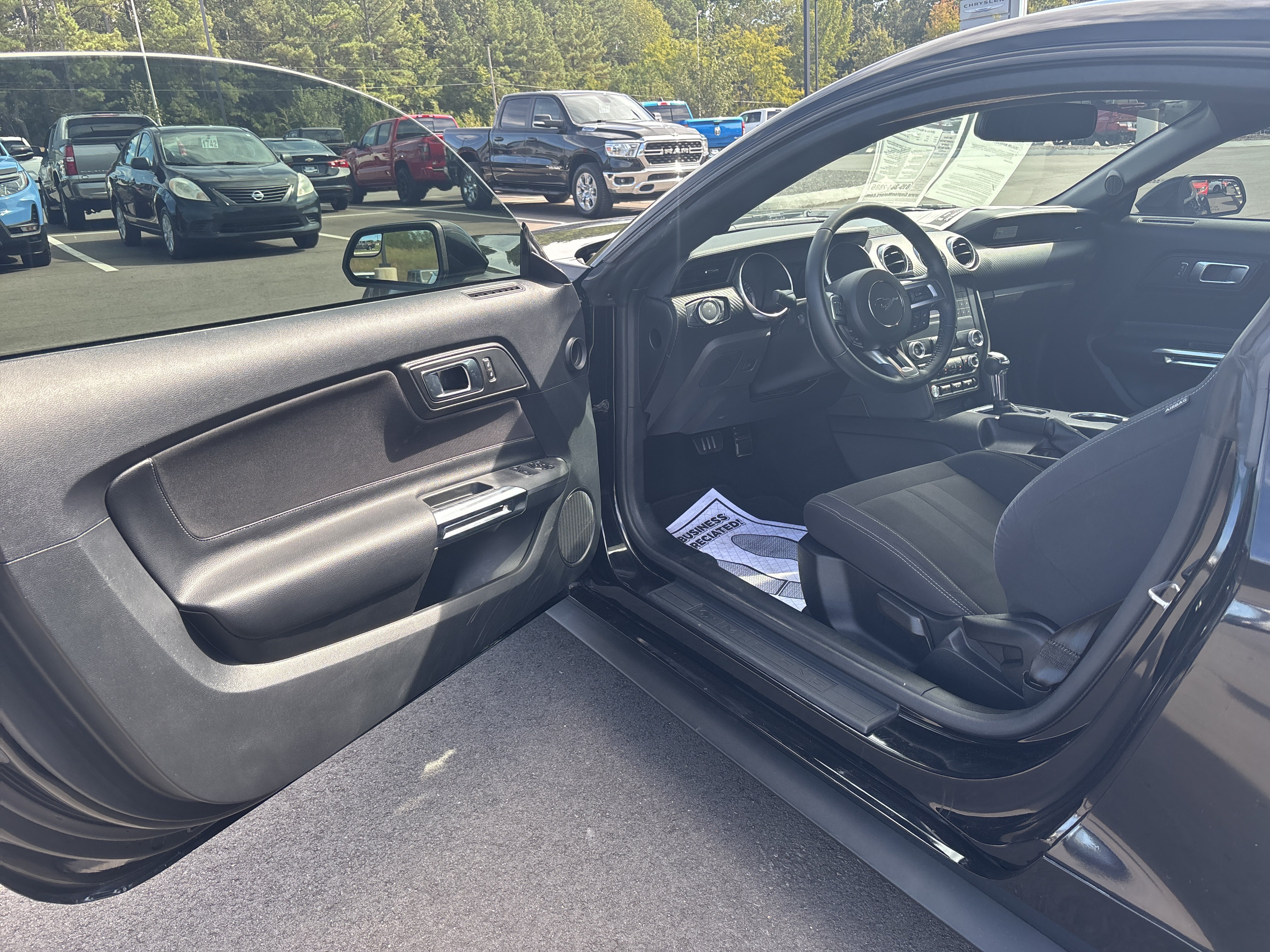 Used 2019 Ford Mustang Coupe RWD image 10