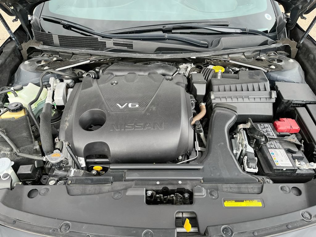 Used 2023 Nissan Maxima SR w/ Sport Mat Group FWD image 31