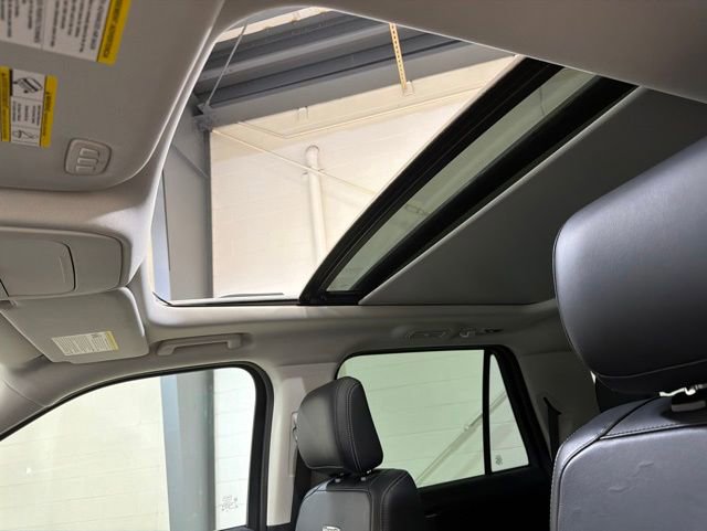 Used 2025 Ford Expedition Platinum AWD/4WD image 21