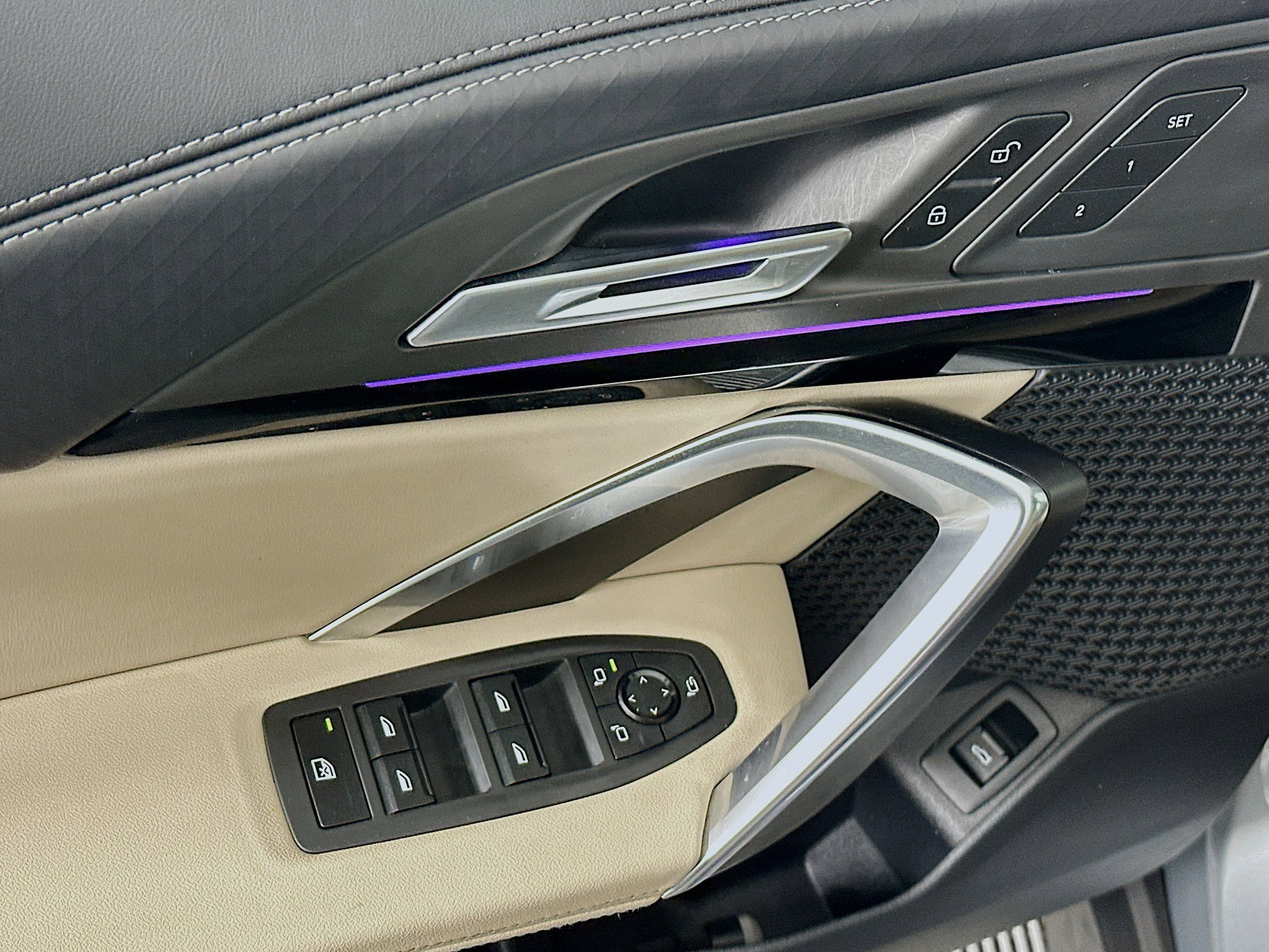 Used 2025 BMW X2 xDrive28i AWD/4WD image 15